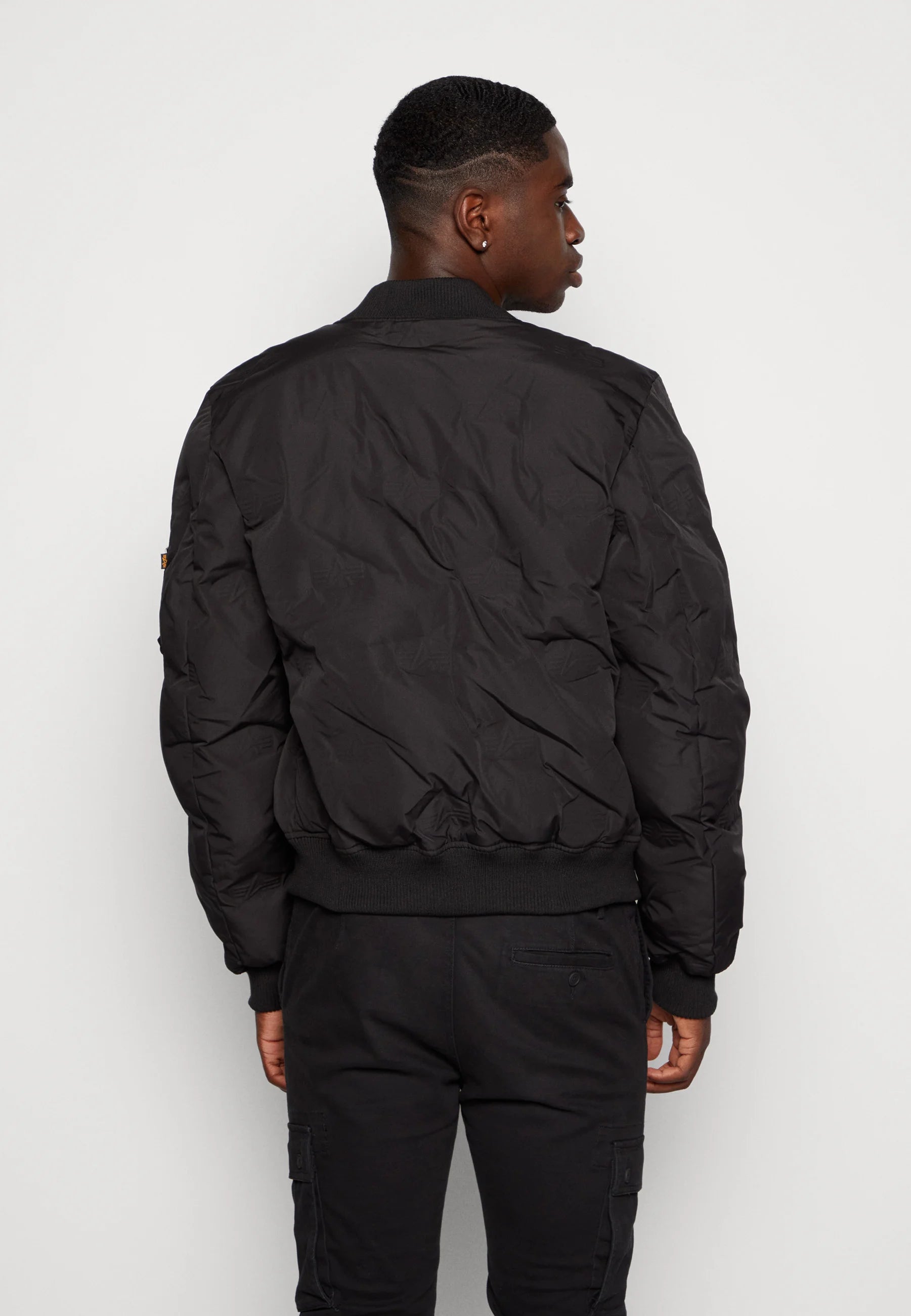 MA-1 Emb. Logo Puffer Kurtka Alpha Industries L/XL 108106
