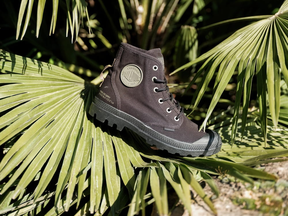 MONOCHROMATYCZNE CZARNE BUTY PALLADIUM
